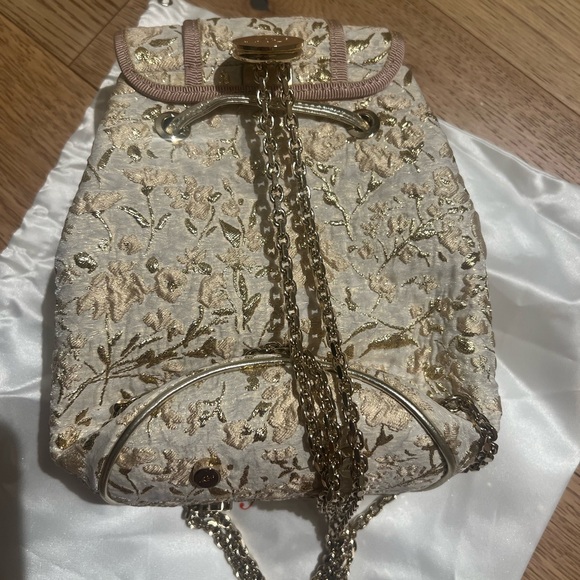 *Roger Vivier* NWT 100% Authentic - Picture 5 of 7